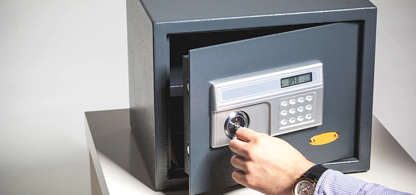 Jewelry Safe Unlocking Service in Wasco, California